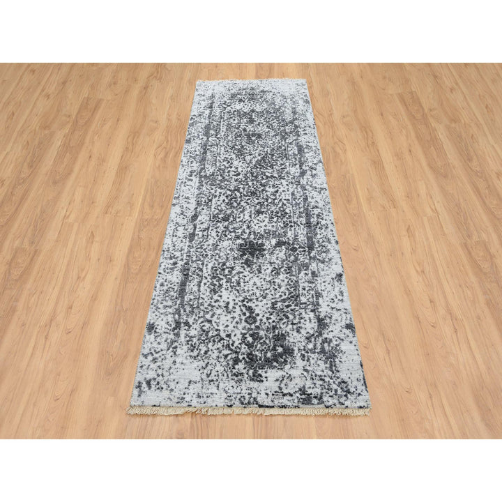 2'7" x 8'2" New Hand Knotted Grey Wool & Pure Silk Runner Oriental Rug - MOA10264324