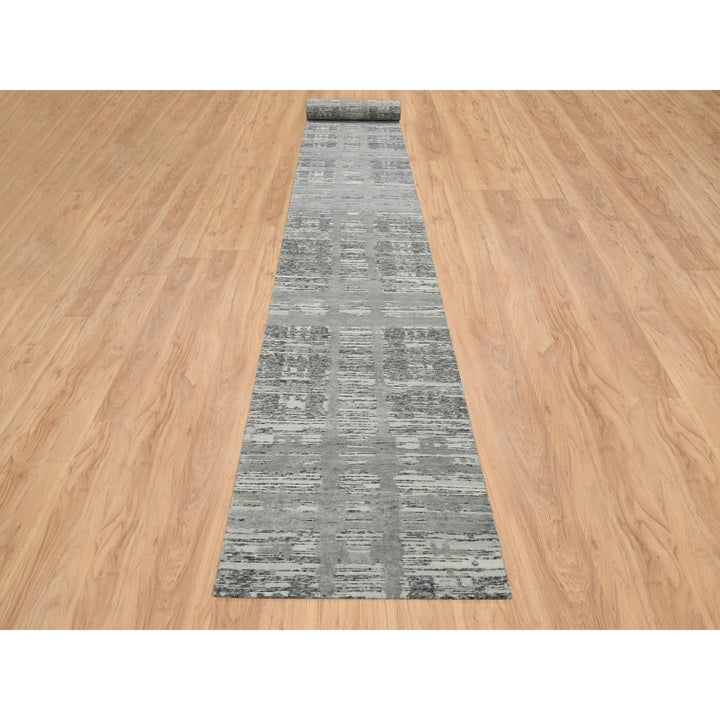 2'6" x 25'9" New Hand Knotted Grey Wool Runner Oriental Rug - MOA10265157