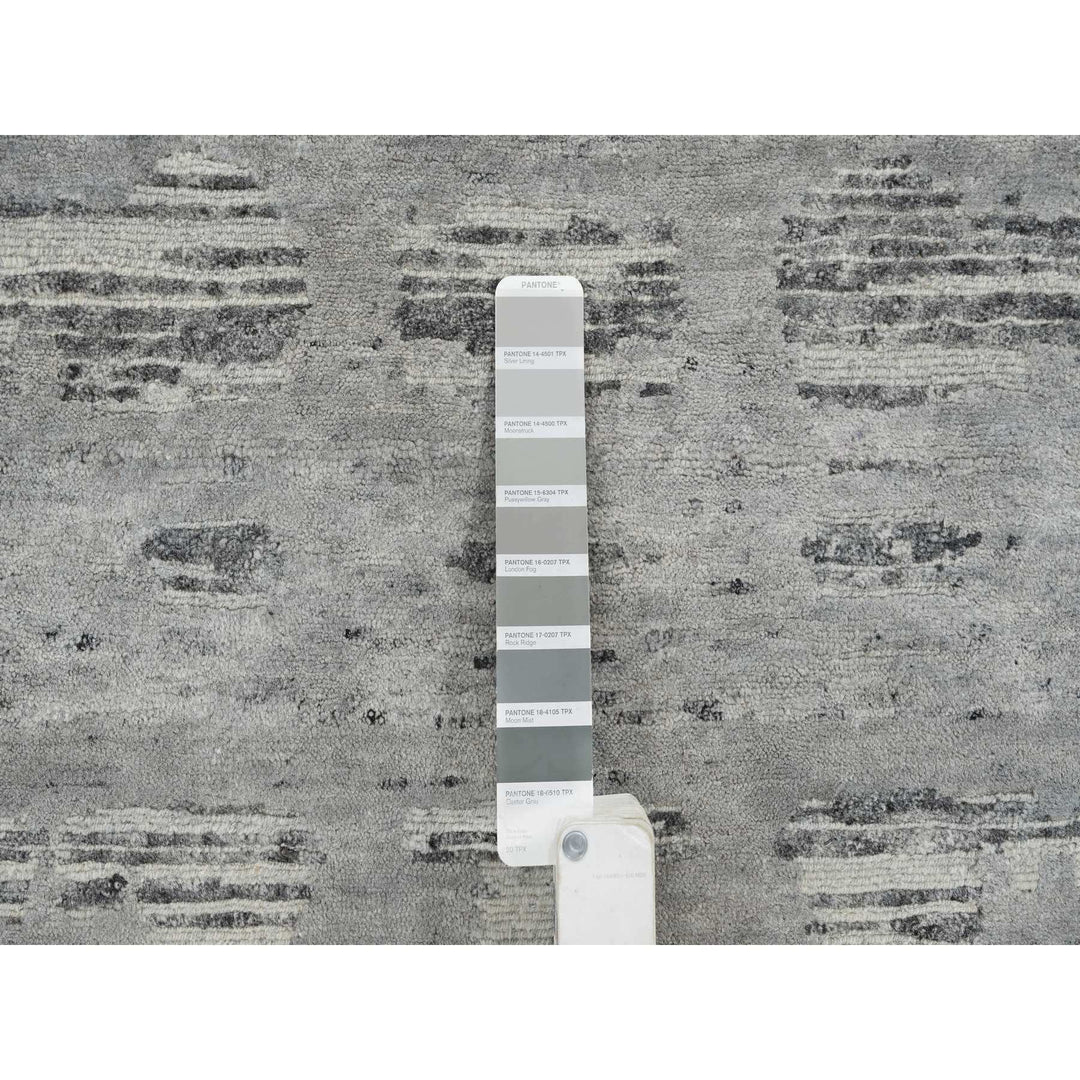 2'6" x 25'9" New Hand Knotted Grey Wool Runner Oriental Rug - MOA10265157