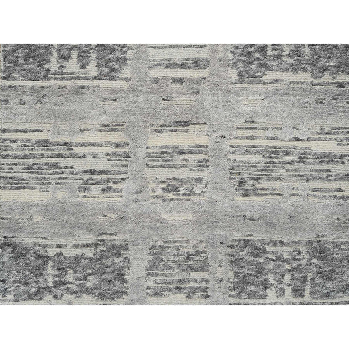 2'6" x 10'0" New Hand Knotted Grey Wool Runner Oriental Rug - MOA10265166