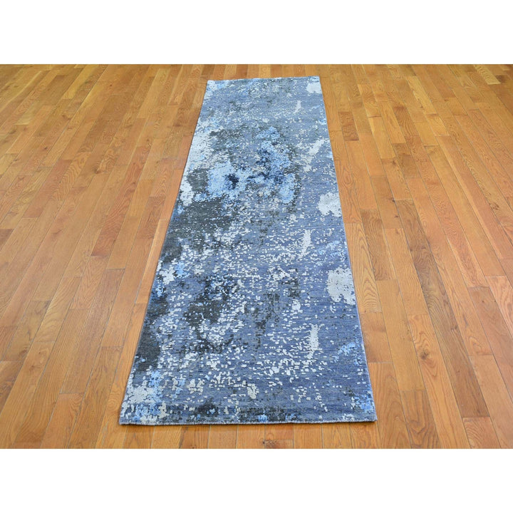 2'7" x 10'3" New Hand Knotted Grey Wool & Silk Runner Oriental Rug - MOA10266774