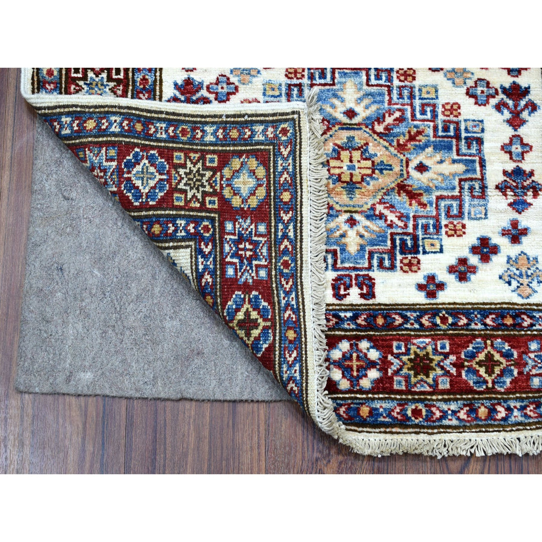 2'6" x 6'9" New Hand Knotted Ivory Wool Runner Oriental Rug - MOA10268655