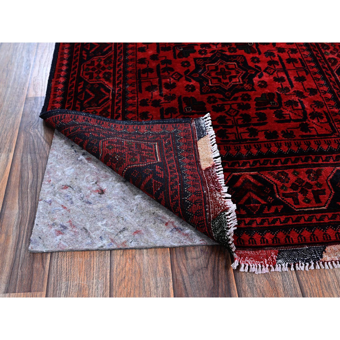 2'8" x 4'0" New Hand Knotted Red Wool Rectangle Oriental Rug - MOA102709