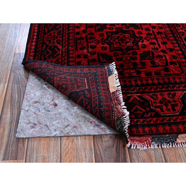 2'8" x 4'0" New Hand Knotted Red Wool Rectangle Oriental Rug - MOA102709