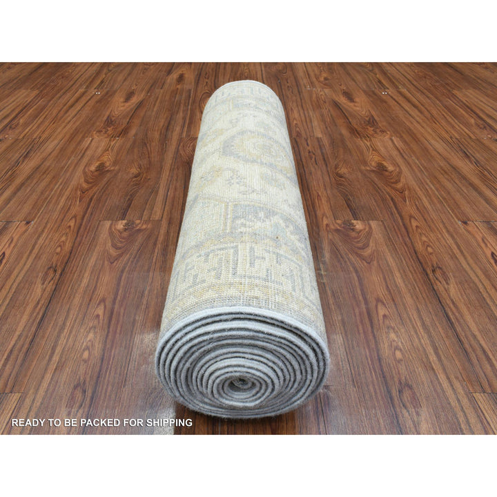 2'9" x 18'9" New Hand Knotted Ivory Wool Runner Oriental Rug - MOA10272802