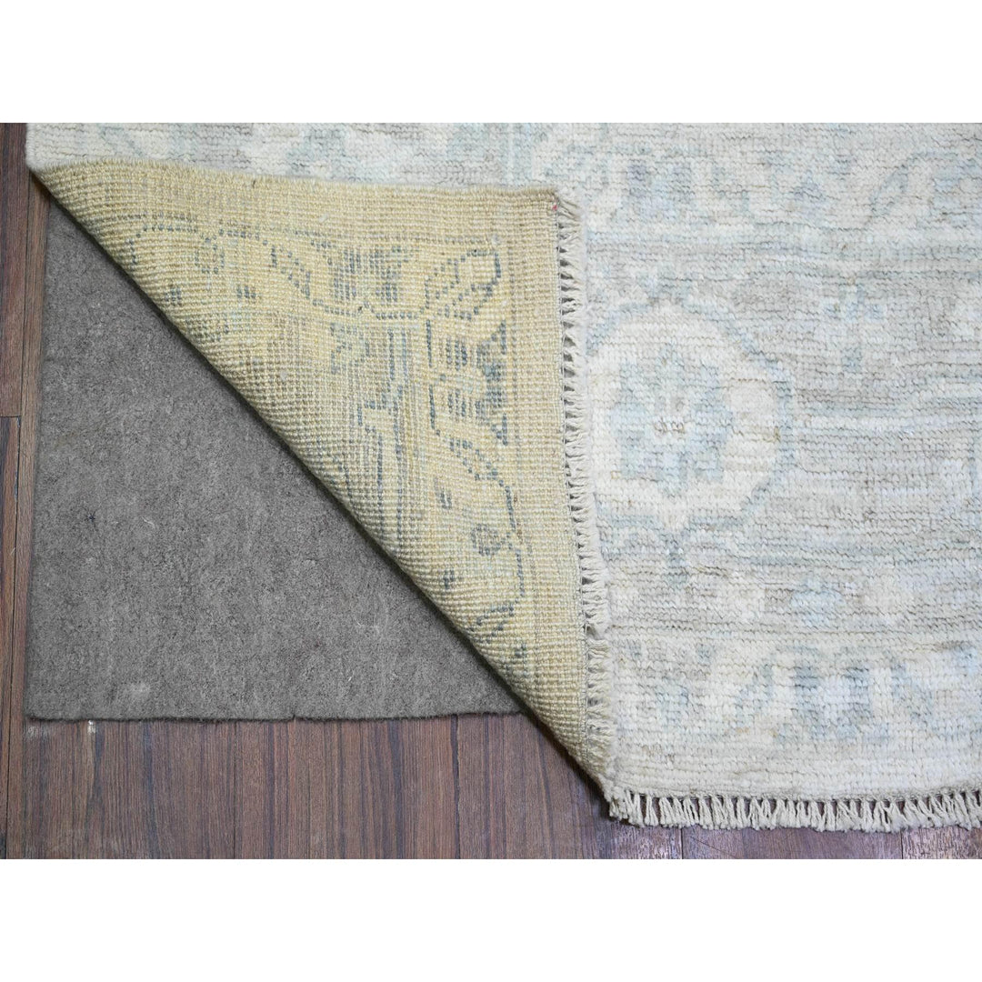 8'3" x 9'11" New Hand Knotted Grey Wool Rectangle Oriental Rug - MOA10274407