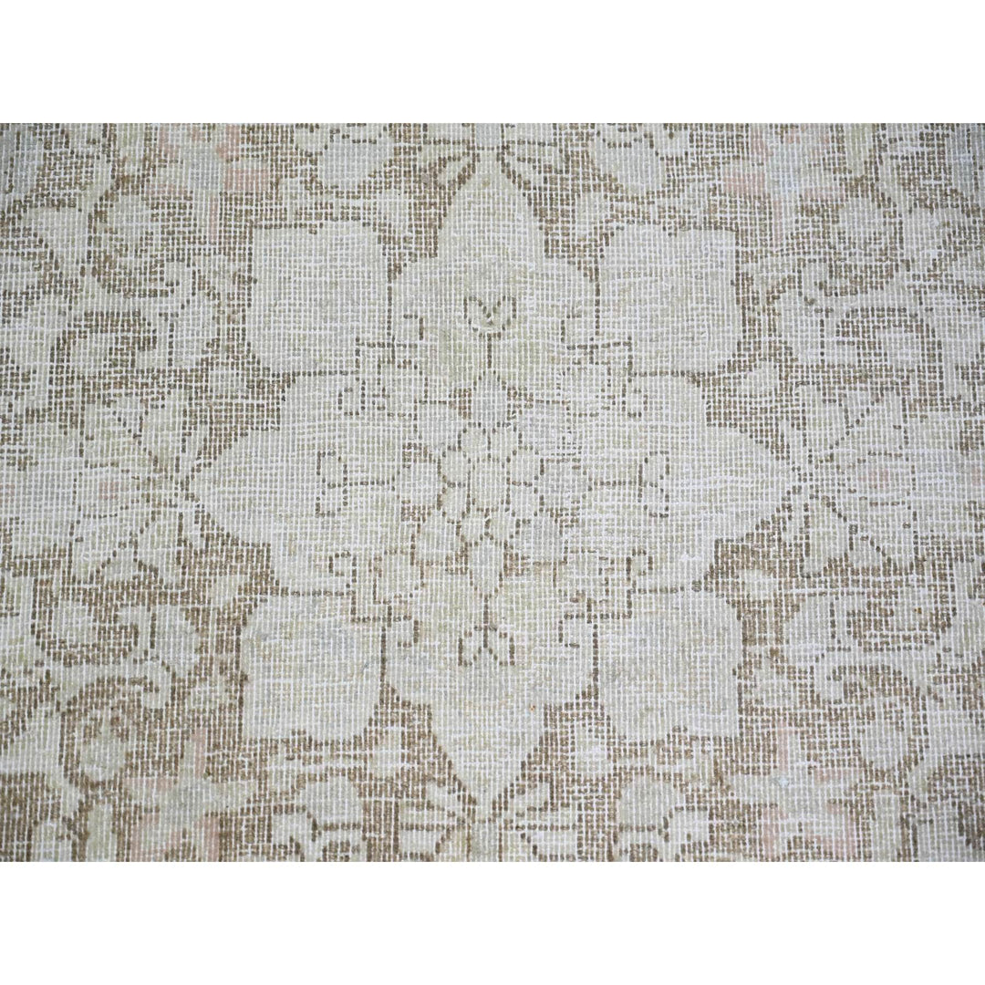 7'8" x 10'6" Vintage Hand Knotted Grey Wool Rectangle Oriental Rug - MOA10274477