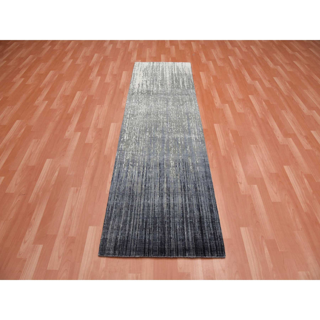 2'6" x 8'0" New Hand Knotted Grey Wool Runner Oriental Rug - MOA10275157