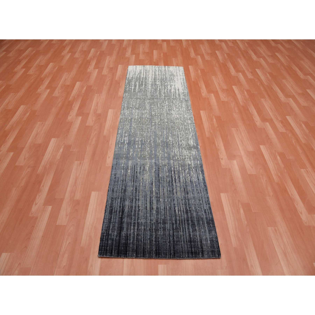 2'6" x 8'0" New Hand Knotted Grey Wool Runner Oriental Rug - MOA10275158