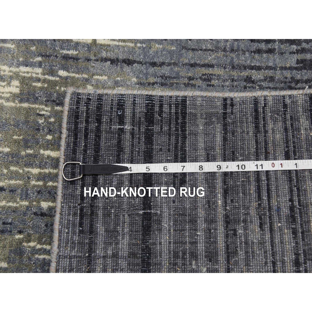 2'6" x 8'0" New Hand Knotted Grey Wool Runner Oriental Rug - MOA10275158