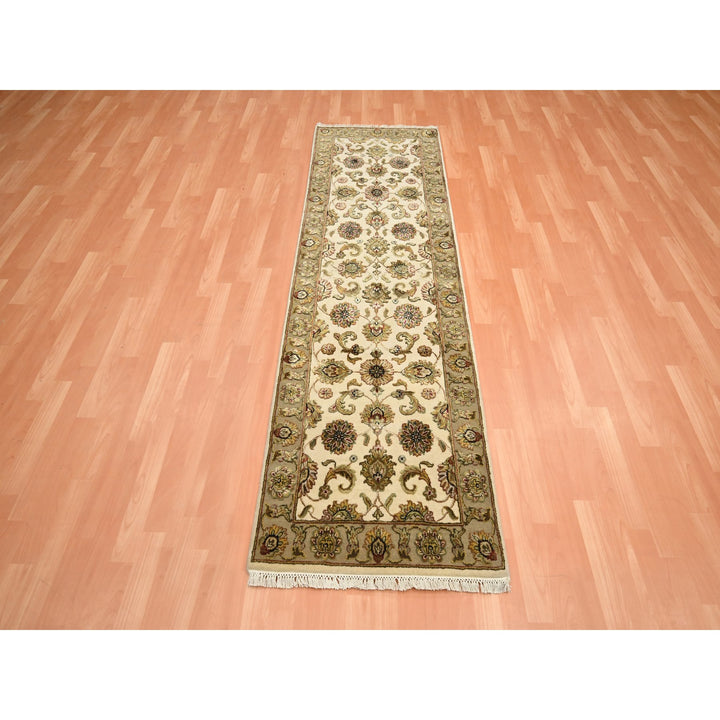 2'6" x 8'0" New Hand Knotted Ivory Wool & Silk Runner Oriental Rug - MOA10275621