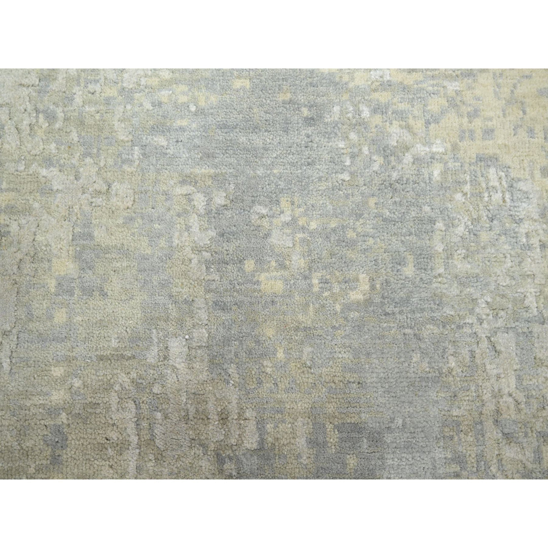 11'10" x 11'10" New Hand Knotted Grey Wool & Silk Round Oriental Rug - MOA10275675