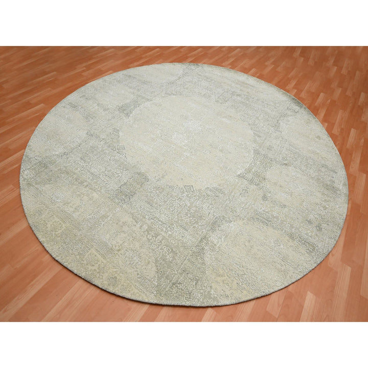 9'9" x 10'1" New Hand Knotted Ivory Wool & Silk Round Oriental Rug - MOA10275681