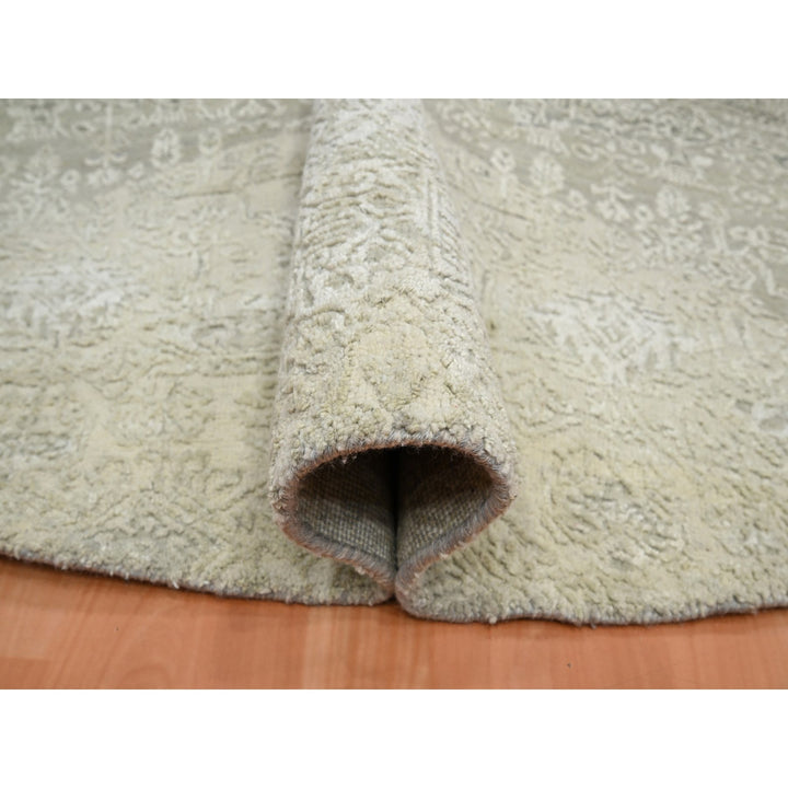 9'9" x 10'1" New Hand Knotted Ivory Wool & Silk Round Oriental Rug - MOA10275681