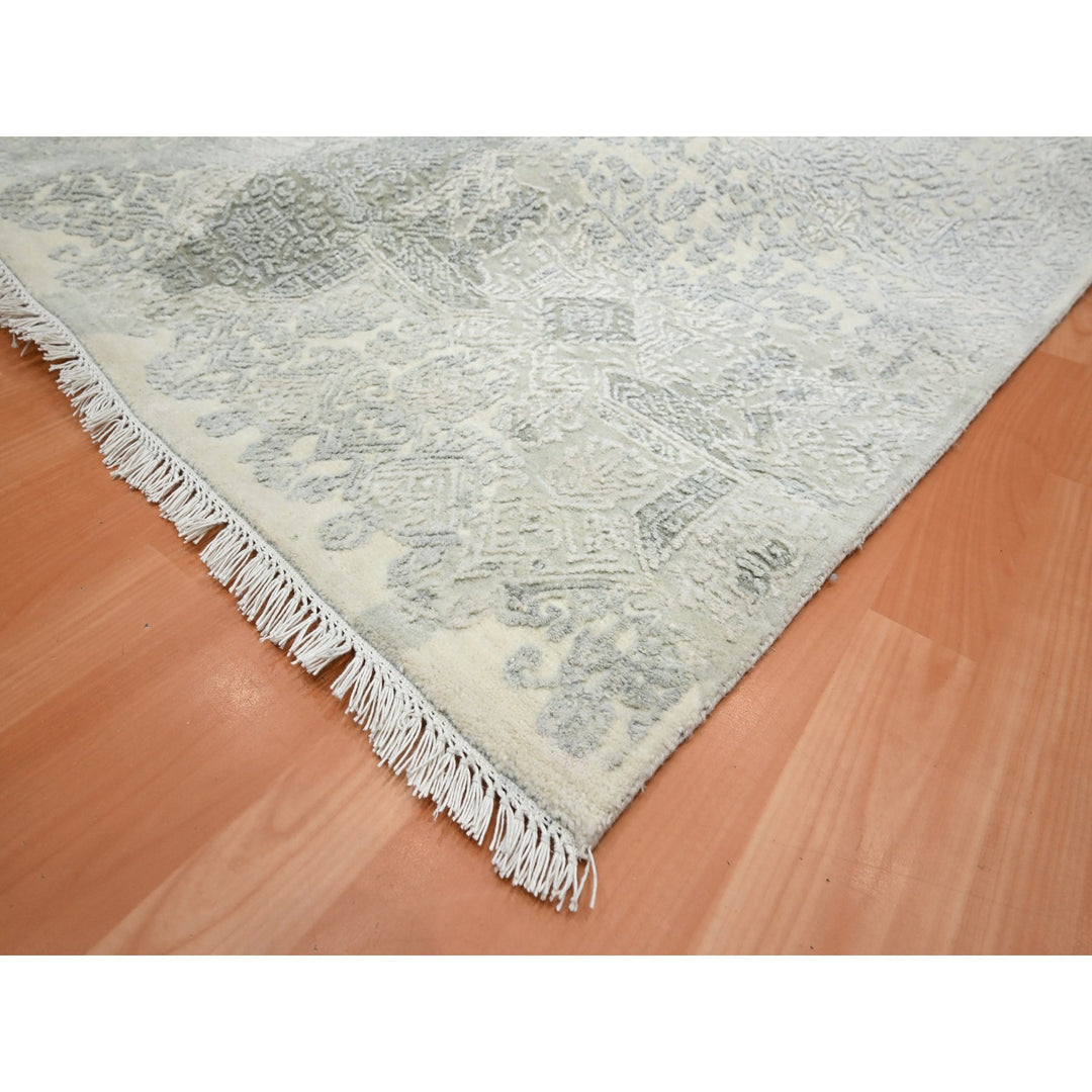 8'10" x 12'0" New Hand Knotted Ivory Wool & Silk Rectangle Oriental Rug - MOA10275682