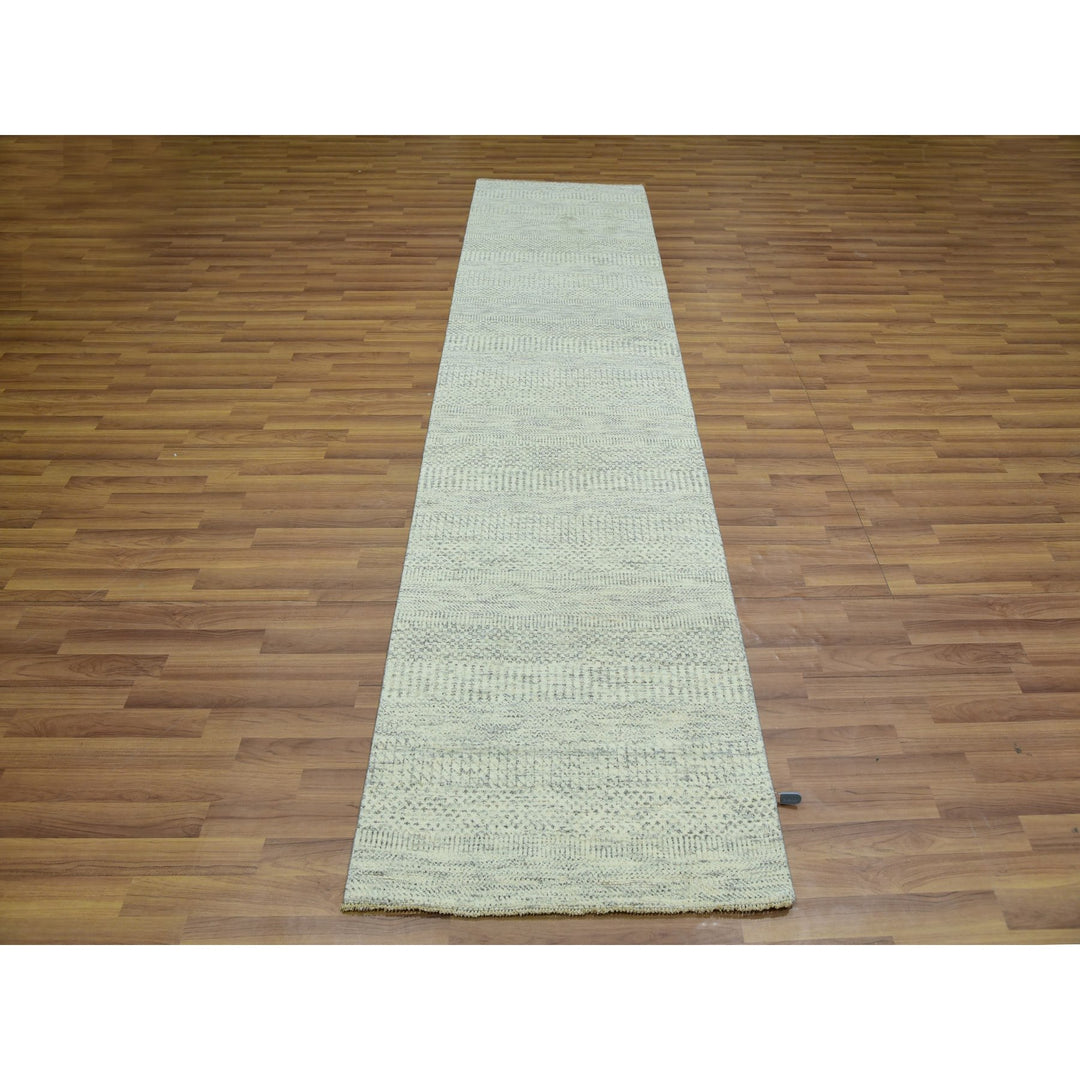 2'7" x 10'1" New Hand Knotted Ivory Wool Runner Oriental Rug - MOA10276027