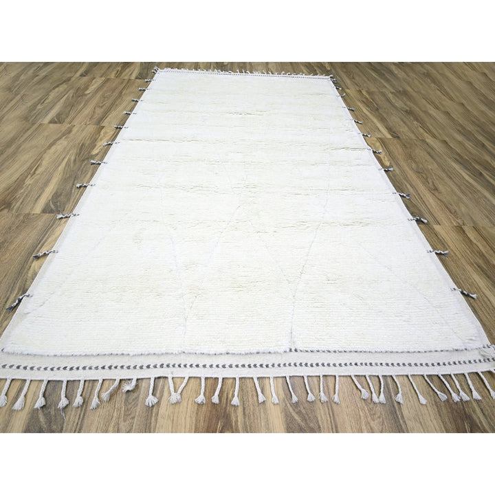 9'1" x 12'3" New Hand Knotted Ivory Wool Rectangle Oriental Rug - MOA10276219