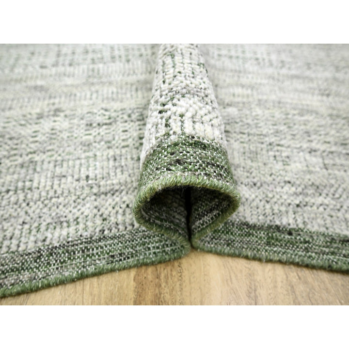 9'10" x 10'2" New Hand Knotted Green Wool Square Oriental Rug - MOA10276279