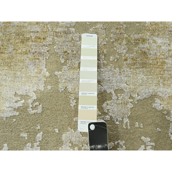 2'6" x 19'0" New Hand Knotted Ivory Wool & Silk Runner Oriental Rug - MOA10276352
