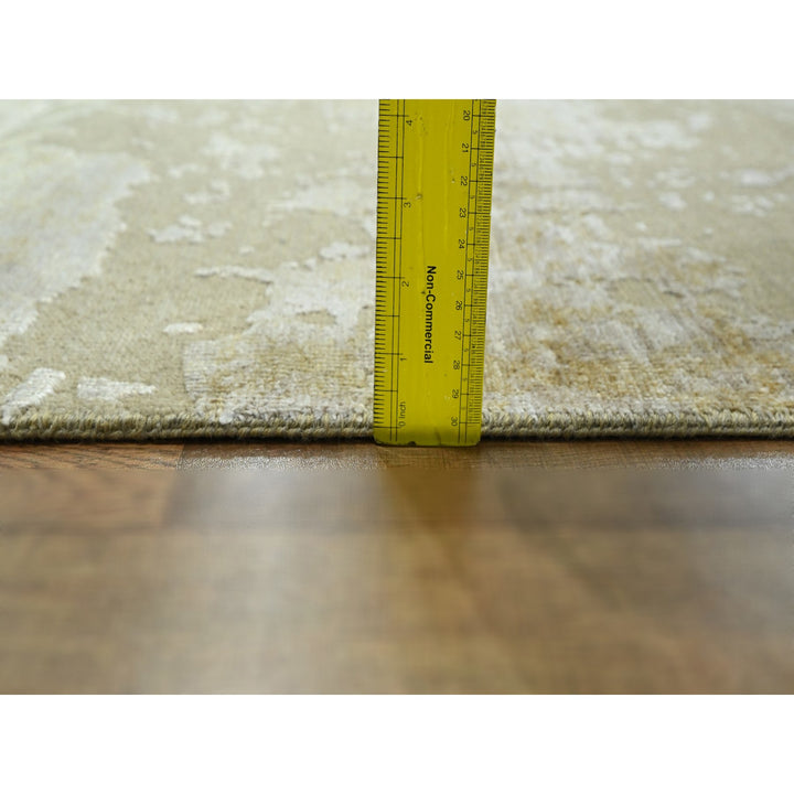 2'6" x 19'0" New Hand Knotted Ivory Wool & Silk Runner Oriental Rug - MOA10276352