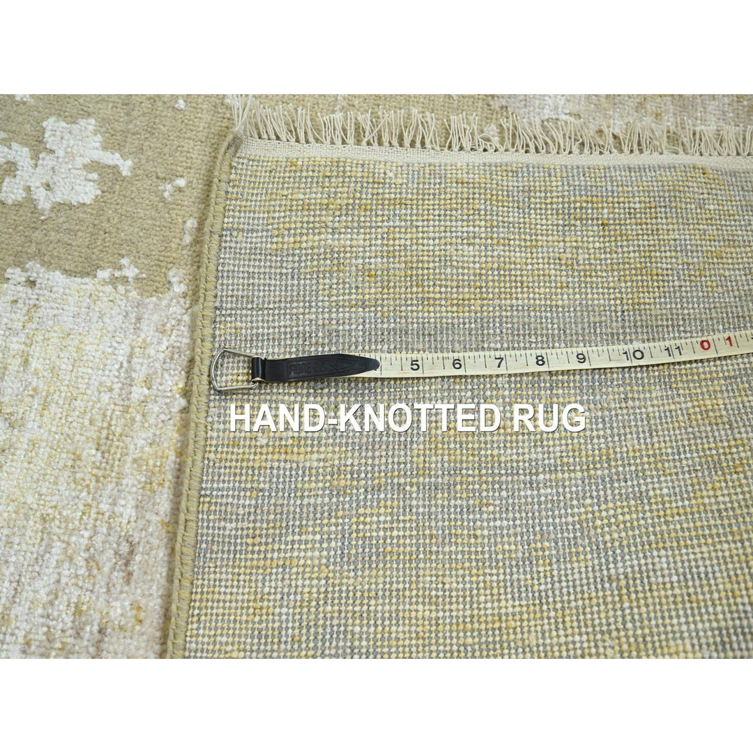 2'6" x 19'0" New Hand Knotted Ivory Wool & Silk Runner Oriental Rug - MOA10276352