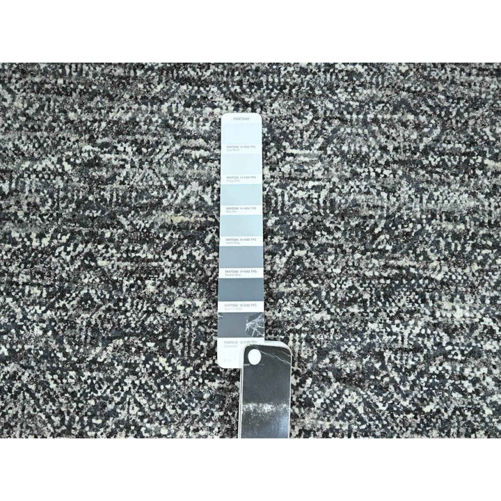 2'7" x 9'10" New Hand Knotted Grey Wool Runner Oriental Rug - MOA10276411