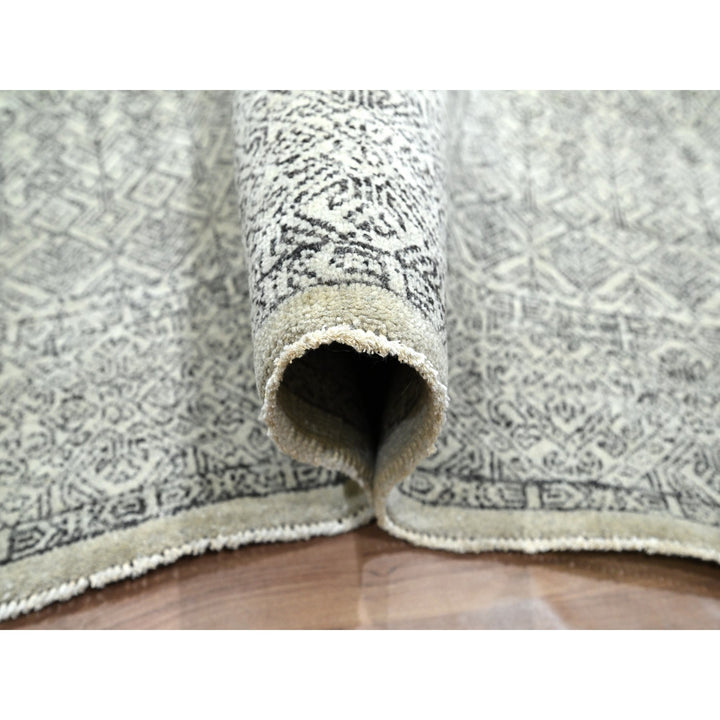 8'1" x 10'1" New Hand Knotted Ivory Wool Rectangle Oriental Rug - MOA10276427