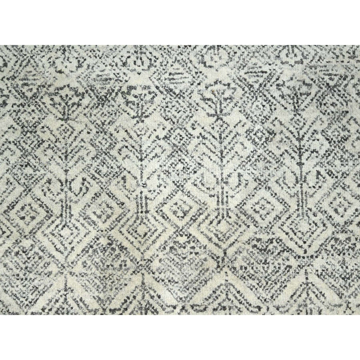 8'1" x 10'1" New Hand Knotted Ivory Wool Rectangle Oriental Rug - MOA10276427