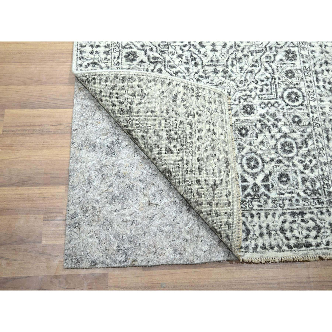 2'8" x 26'0" New Hand Knotted Ivory Wool Runner Oriental Rug - MOA10276438