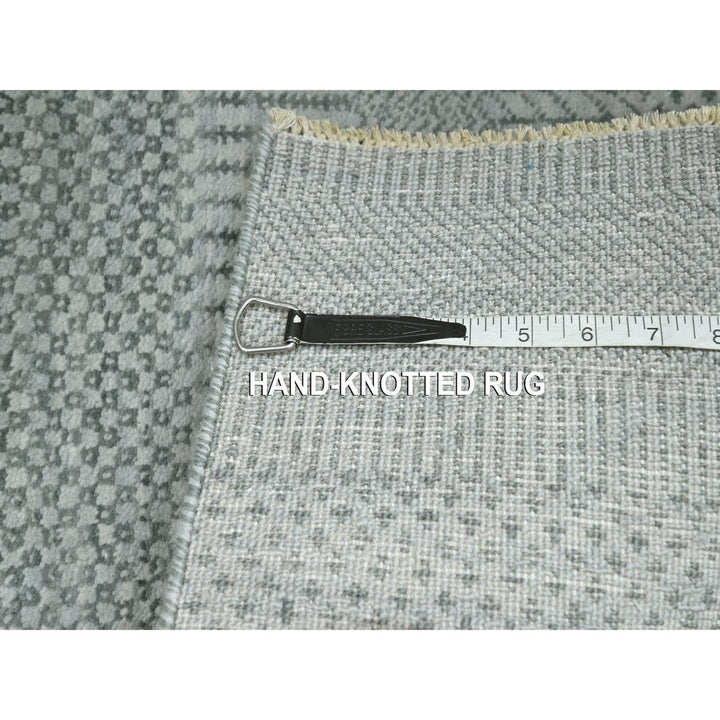 2'0" x 3'0" New Hand Knotted Grey Wool & Silk Rectangle Oriental Rug - MOA10276492