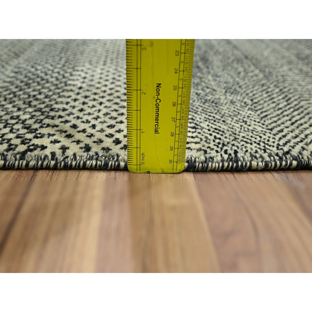 2'0" x 3'0" New Hand Knotted Ivory Wool & Silk Rectangle Oriental Rug - MOA10276526