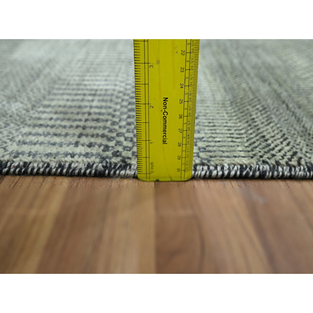 2'0" x 3'0" New Hand Knotted Grey Wool & Silk Rectangle Oriental Rug - MOA10276527