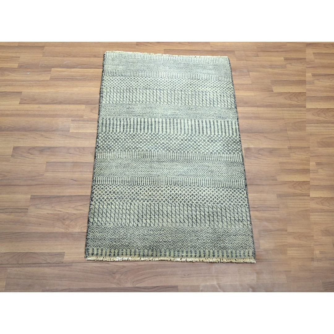 2'0" x 3'0" New Hand Knotted Grey Wool & Silk Rectangle Oriental Rug - MOA10276534