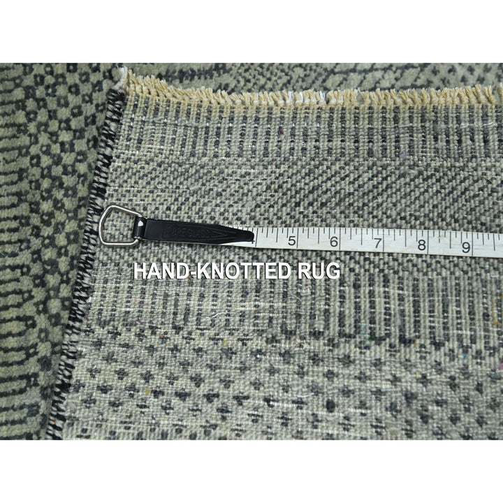 2'0" x 3'0" New Hand Knotted Grey Wool & Silk Rectangle Oriental Rug - MOA10276534
