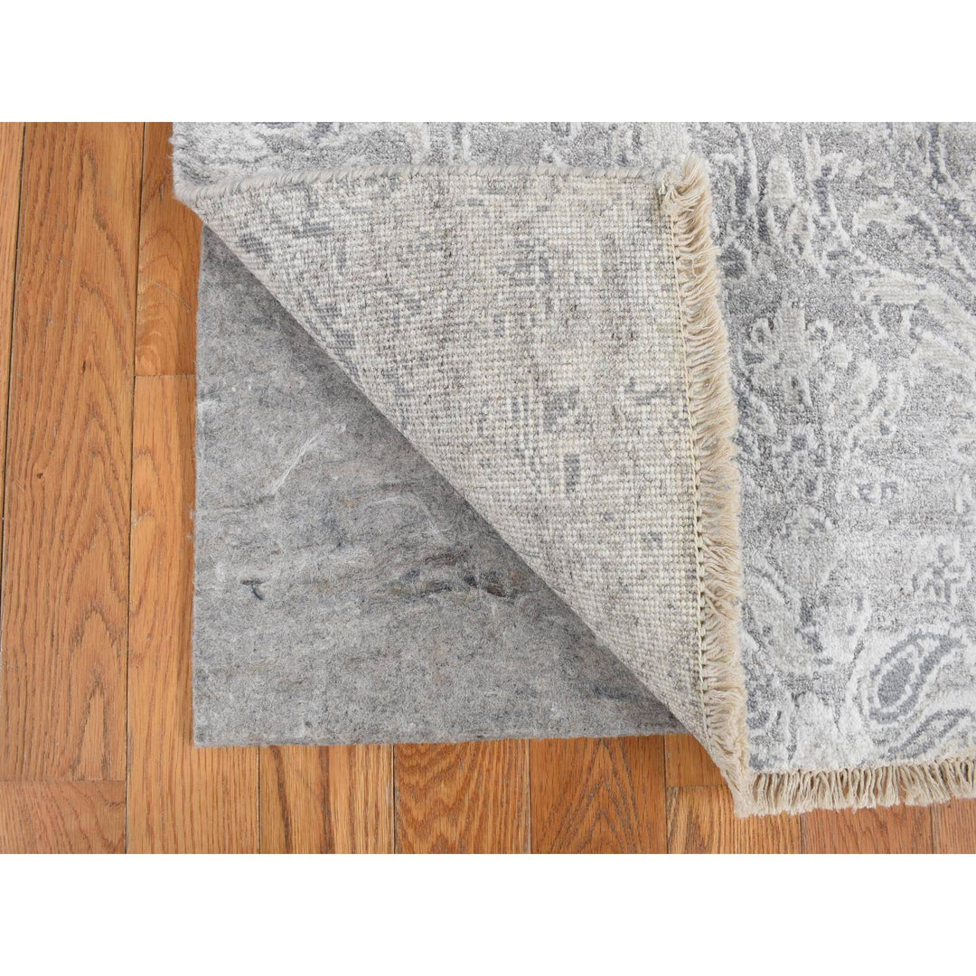 2'7" x 5'10" New Hand Knotted Grey Wool & Silk Runner Oriental Rug - MOA10278042