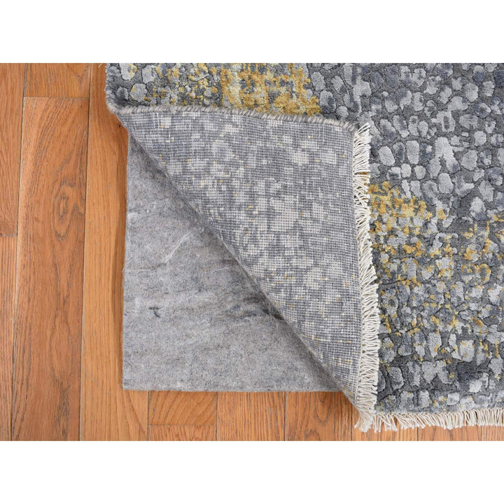 2'10" x 6'0" New Hand Knotted Grey Wool & Pure Silk Runner Oriental Rug - MOA10278047