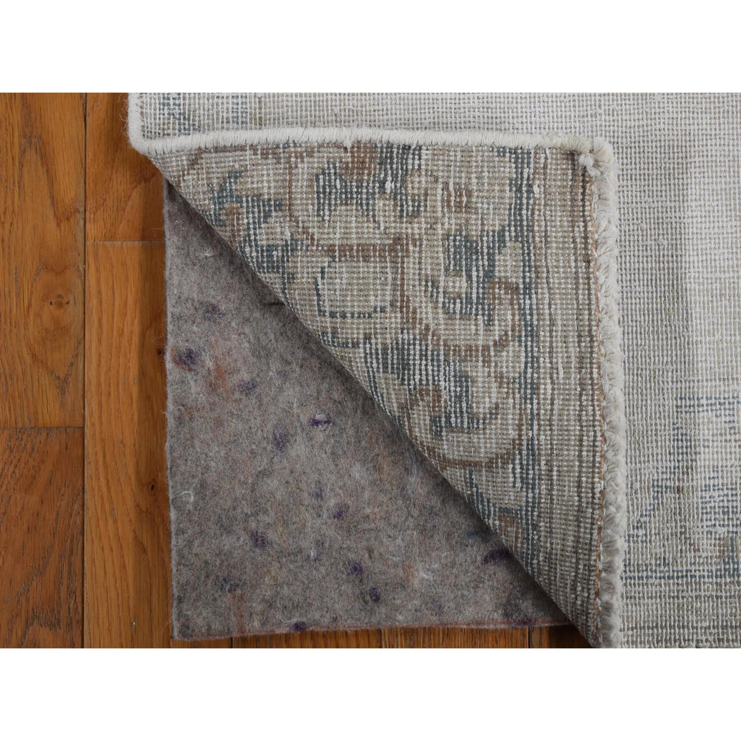 1'7" x 3'7" Vintage Hand Knotted Ivory Wool Rectangle Oriental Rug - MOA10278138