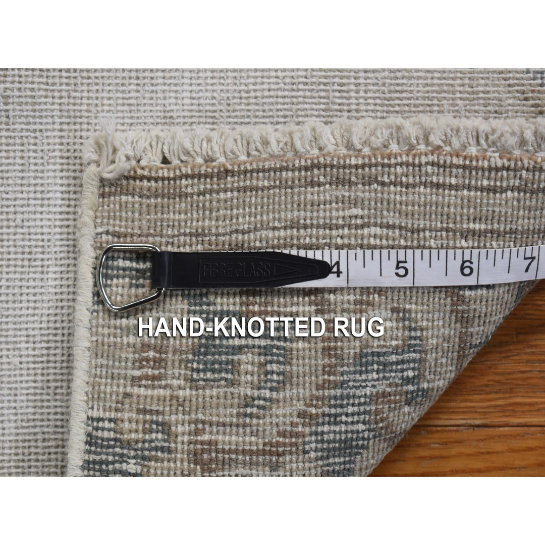 1'7" x 3'7" Vintage Hand Knotted Ivory Wool Rectangle Oriental Rug - MOA10278138