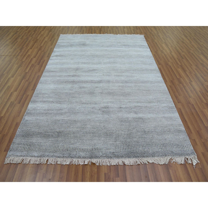 6'0" x 9'2" New Hand Knotted Grey Wool & Silk Rectangle Oriental Rug - MOA10279124