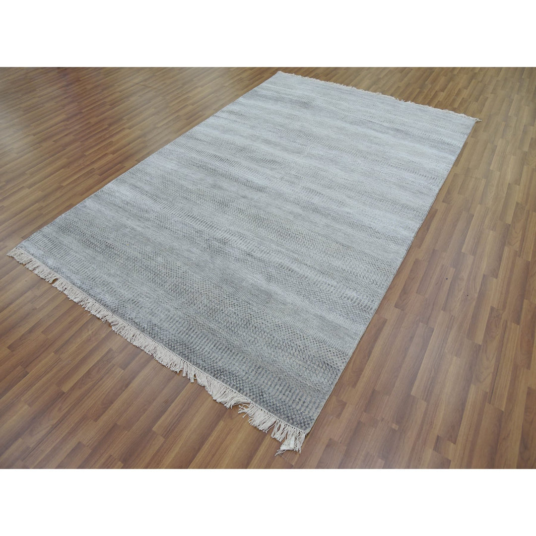 6'0" x 9'2" New Hand Knotted Grey Wool & Silk Rectangle Oriental Rug - MOA10279124