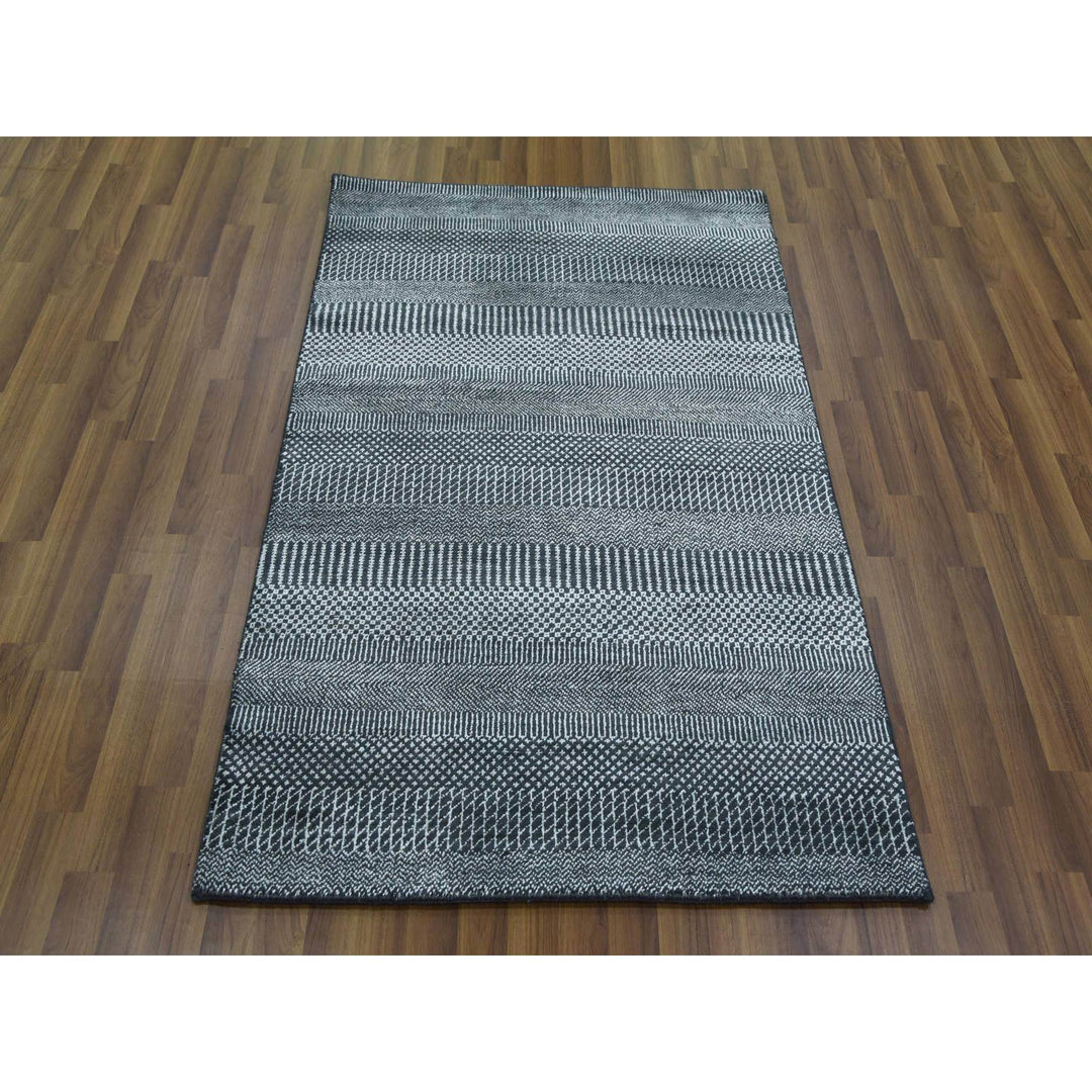 3'3" x 5'0" New Hand Knotted Grey Wool & Silk Rectangle Oriental Rug - MOA10279253