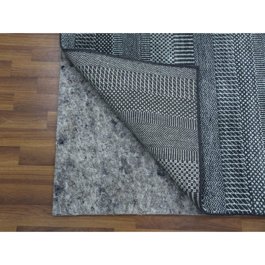 3'3" x 5'0" New Hand Knotted Grey Wool & Silk Rectangle Oriental Rug - MOA10279253