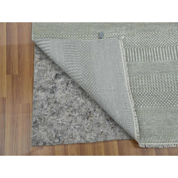 3'0" x 5'3" New Hand Knotted Grey Wool & Silk Rectangle Oriental Rug - MOA10279353