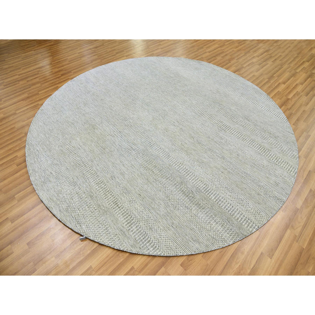 8'8" x 8'9" New Hand Knotted Grey Wool Round Oriental Rug - MOA10279538