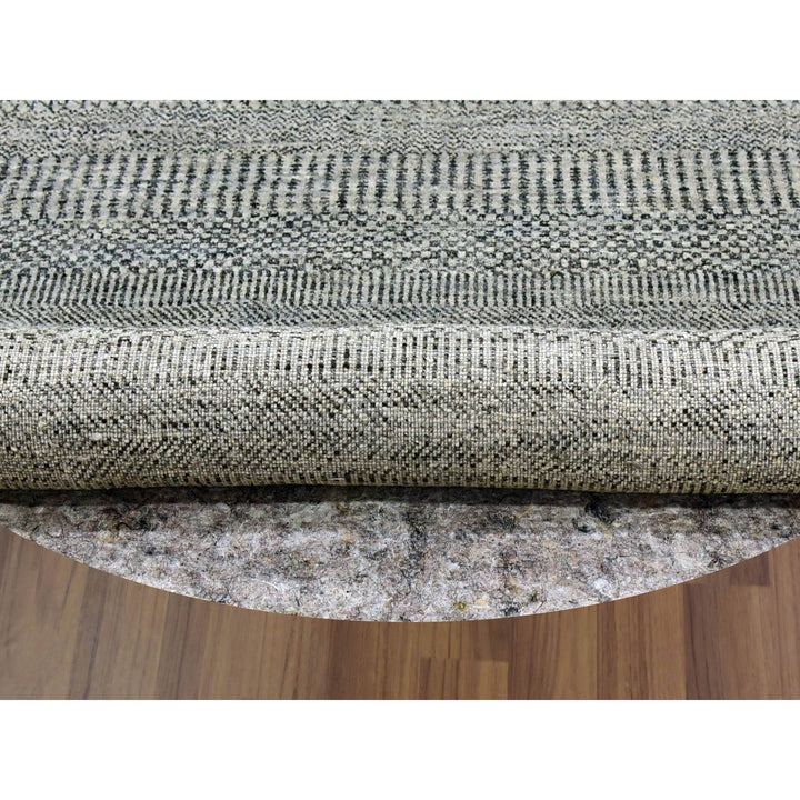 4'8" x 4'8" New Hand Knotted Grey Wool Round Oriental Rug - MOA10279697