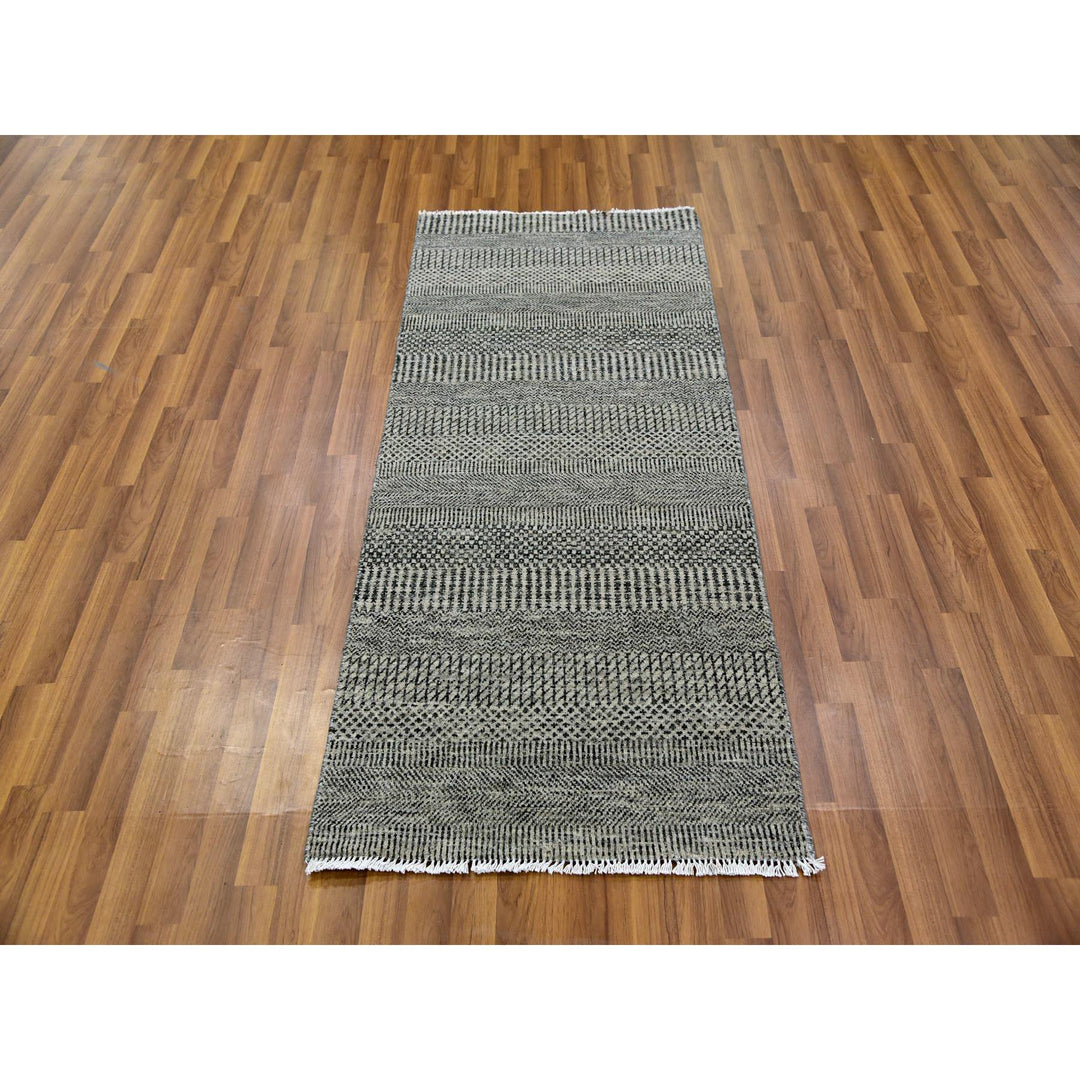 2'6" x 5'10" New Hand Knotted Grey Wool Runner Oriental Rug - MOA10279707