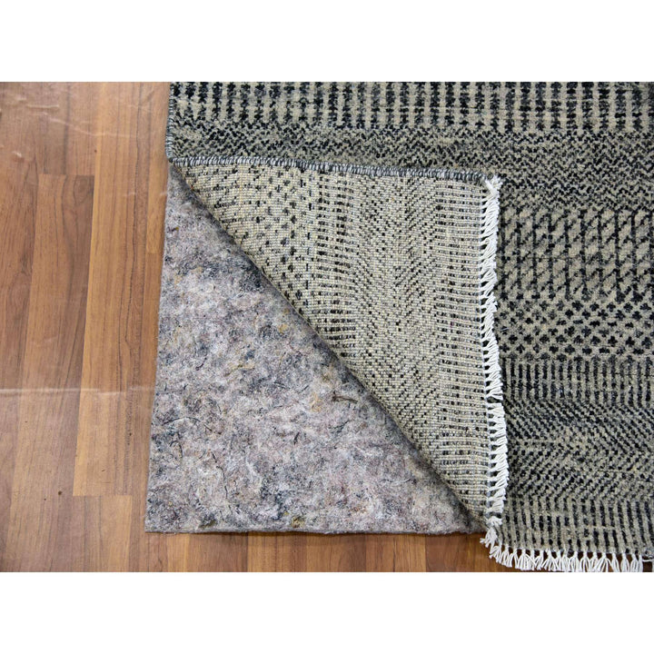 2'6" x 5'10" New Hand Knotted Grey Wool Runner Oriental Rug - MOA10279707