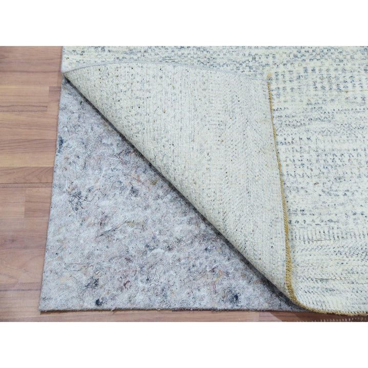 2'6" x 8'1" New Hand Knotted Grey Wool Runner Oriental Rug - MOA10279820