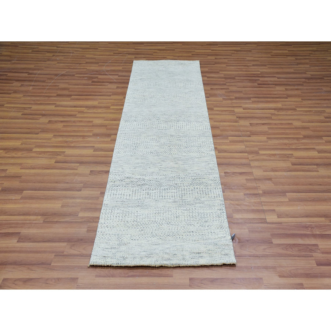 2'6" x 8'0" New Hand Knotted Grey Wool Runner Oriental Rug - MOA10279821