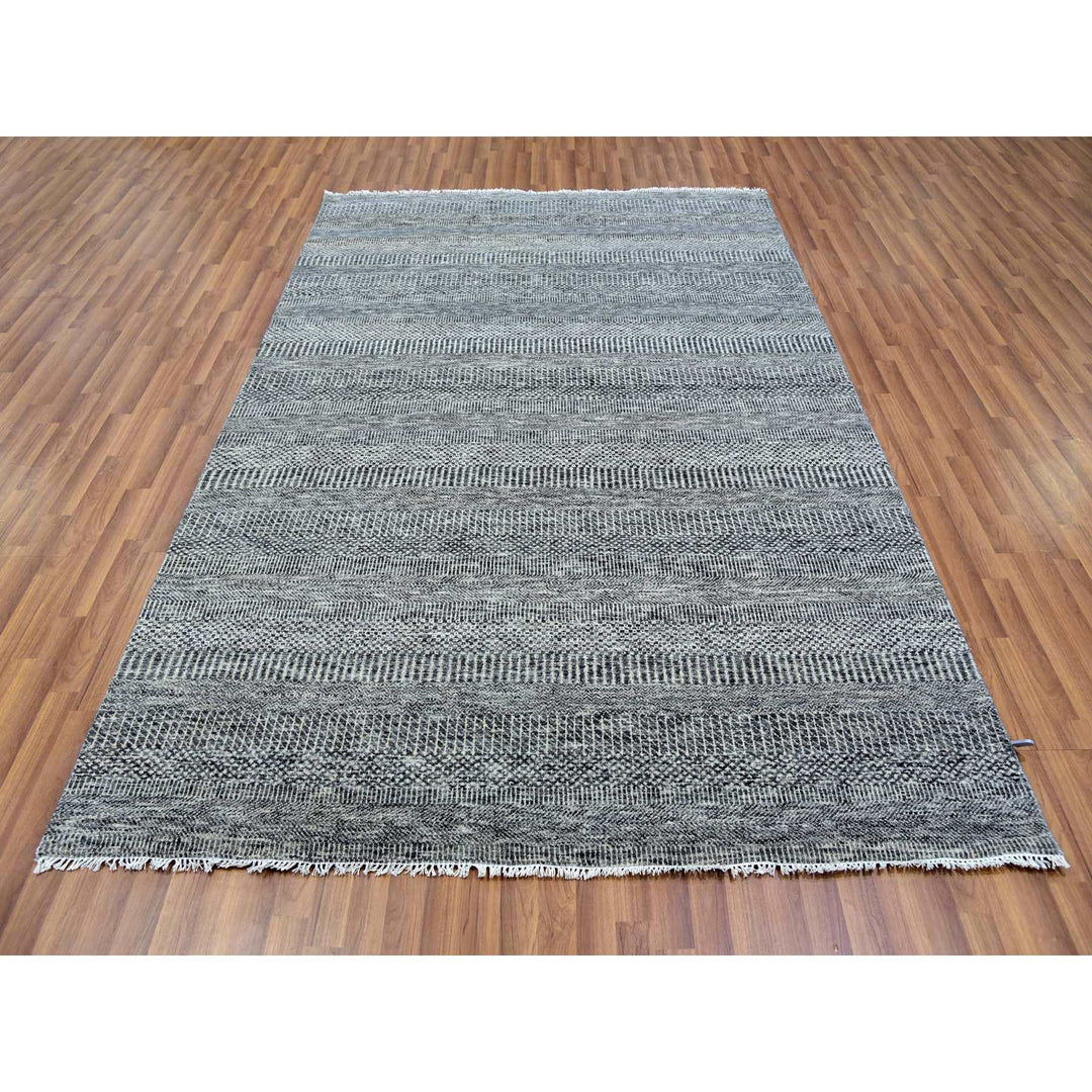 6'1" x 9'1" New Hand Knotted Grey Wool Rectangle Oriental Rug - MOA10279877